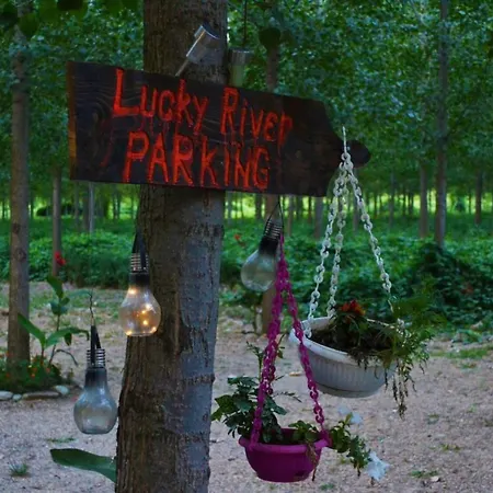 Lucky River 3*